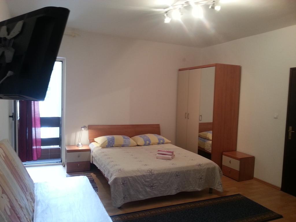 Studio Apartments Ivica 프리모스턴 객실 사진