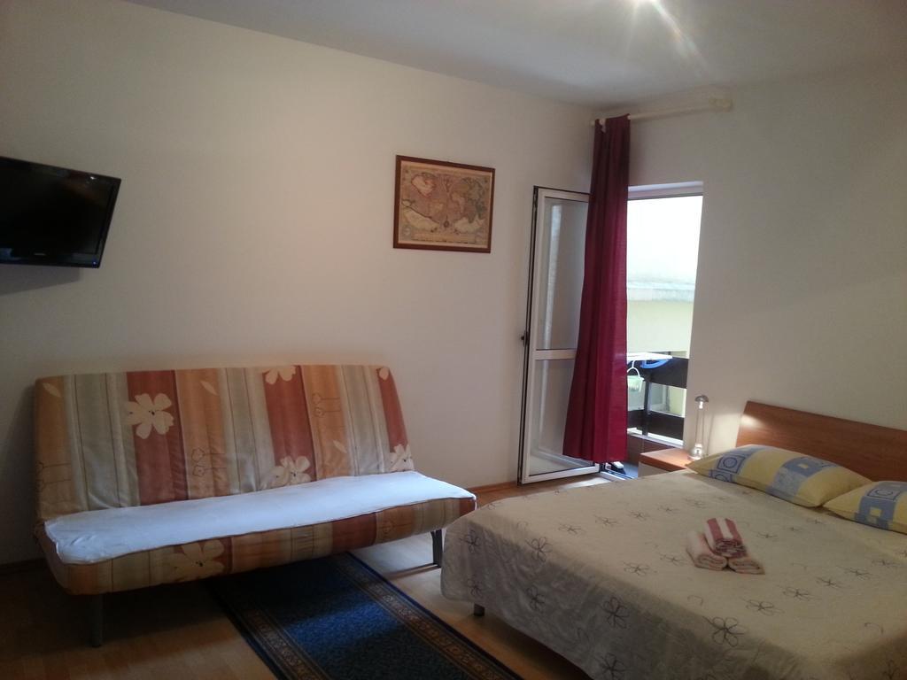 Studio Apartments Ivica 프리모스턴 객실 사진